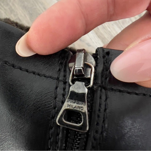 PRADA FW runway 1999 SQUARE TOE
 Vibram Chelsea Boot in Black
Size 36.5 - Picture 11 of 16